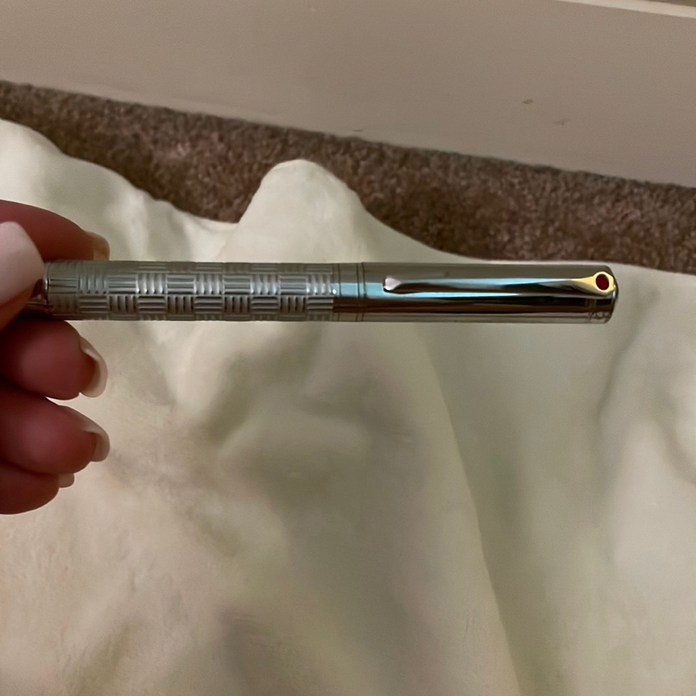 Roberto Coin pen with Ruby